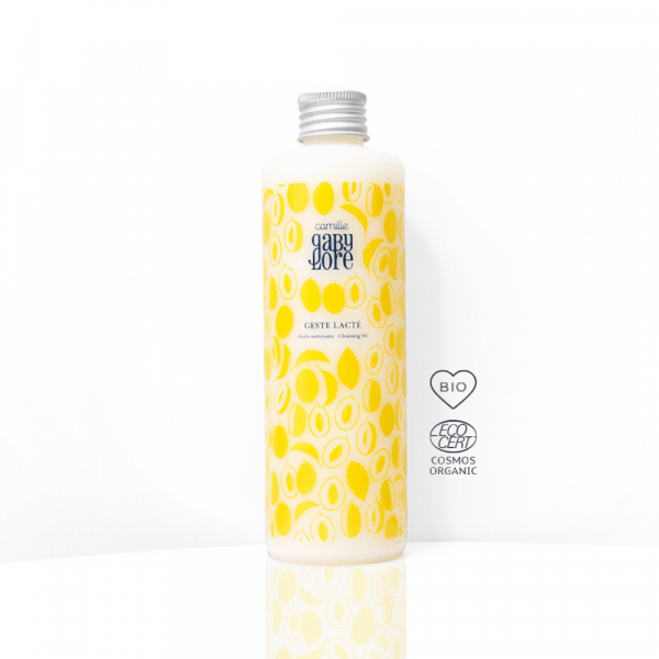Produit geste lacté sur fond blanc
